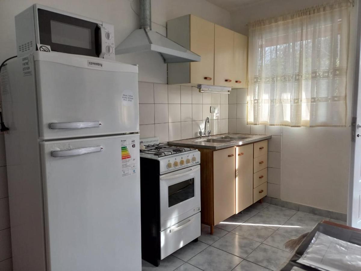 Posada Del Sol Apartment Пуерто Мадрин Екстериор снимка